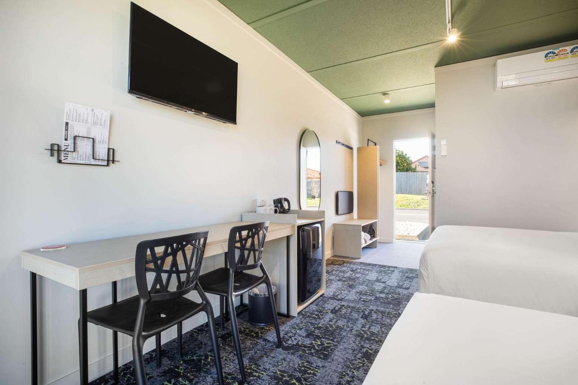 Nightcap At Morwell Hotel Exterior photo