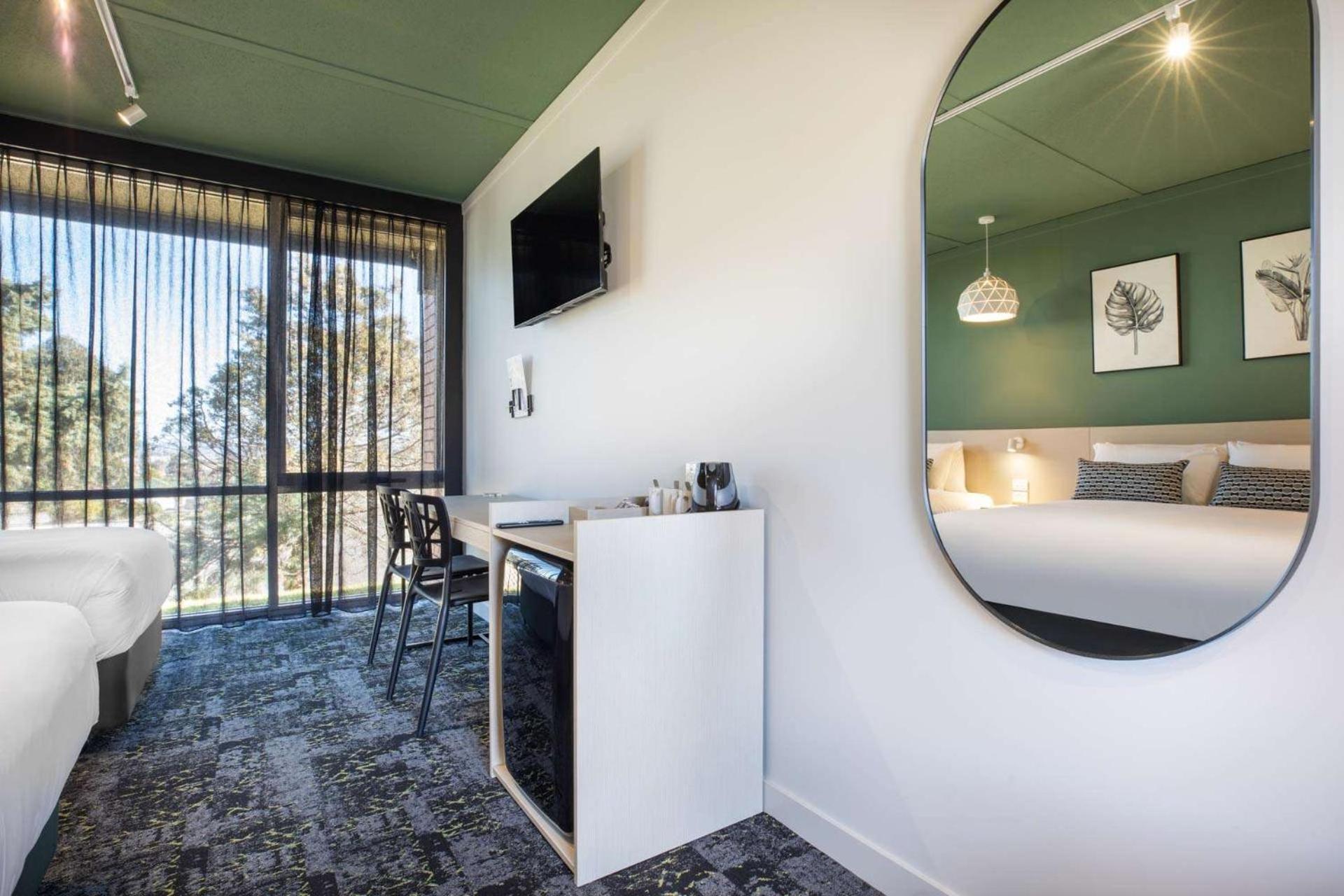 Nightcap At Morwell Hotel Exterior photo