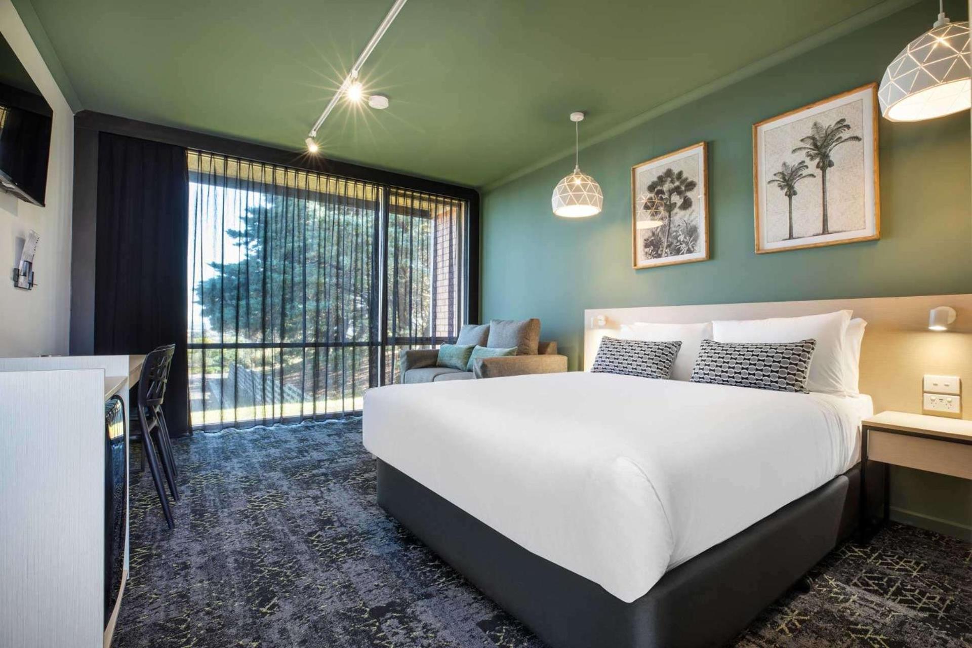 Nightcap At Morwell Hotel Exterior photo
